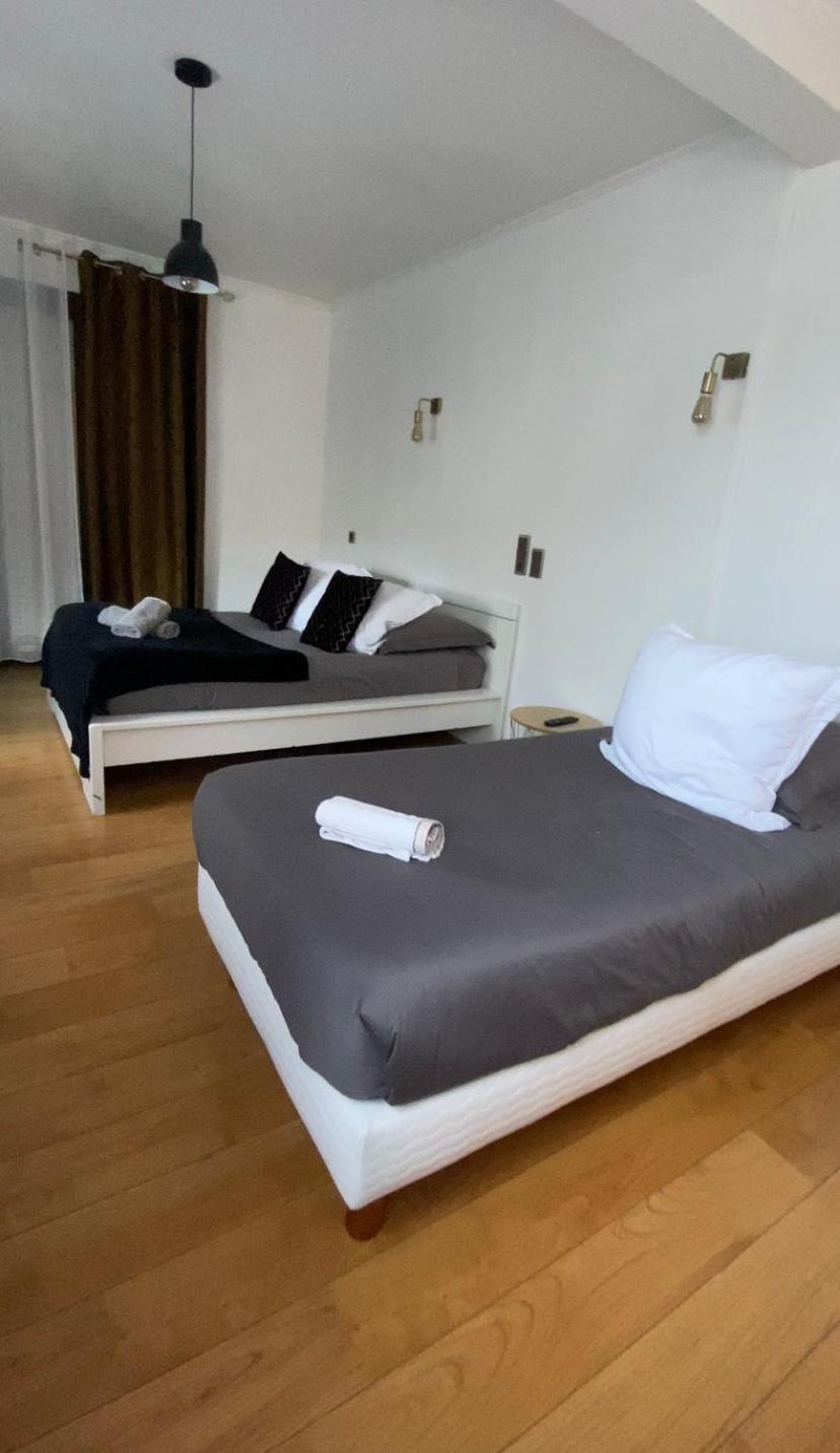 Les Chambres De La Bourse 퐁생테스프릿 외부 사진